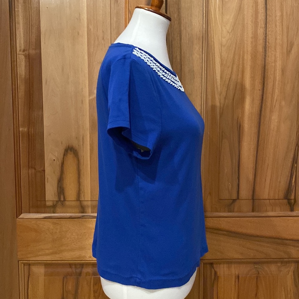 Talbots - Petites - Blue Scoop-Neck Tee/White Beaded Neckline Detail - EUC - XLP - Picture 9 of 14